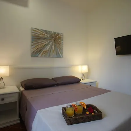 Gli Ulivi Di Gino Bed and Breakfast *